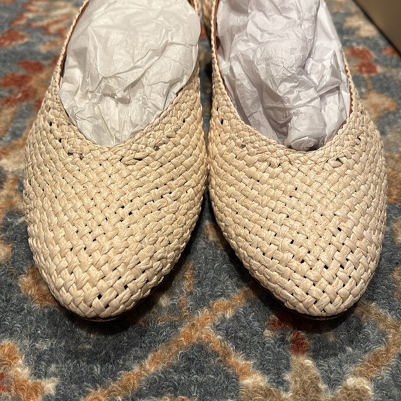 Sezane Ava Ballerinas - like new! - Picture 4 of 5